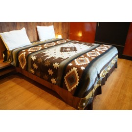 Alpaca Wool Blanket, King Size. Reversible 2 in 1, Thick and Ultra Soft, Hypoallergenic, Non-Itchy. Handmade in Ecuador. Premium Alpaca Wool Throw Blanket for Cozy Comfort. Brown