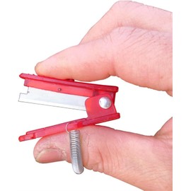 Knife Fruit Picking Tool Multifunctional Thumb Knife, Practical Garden Leaf Trimming Knife Fruit Picking Tool Garden Kitchen Vegetable Plant Cutter Finger Protector Sale (Pack of 2)