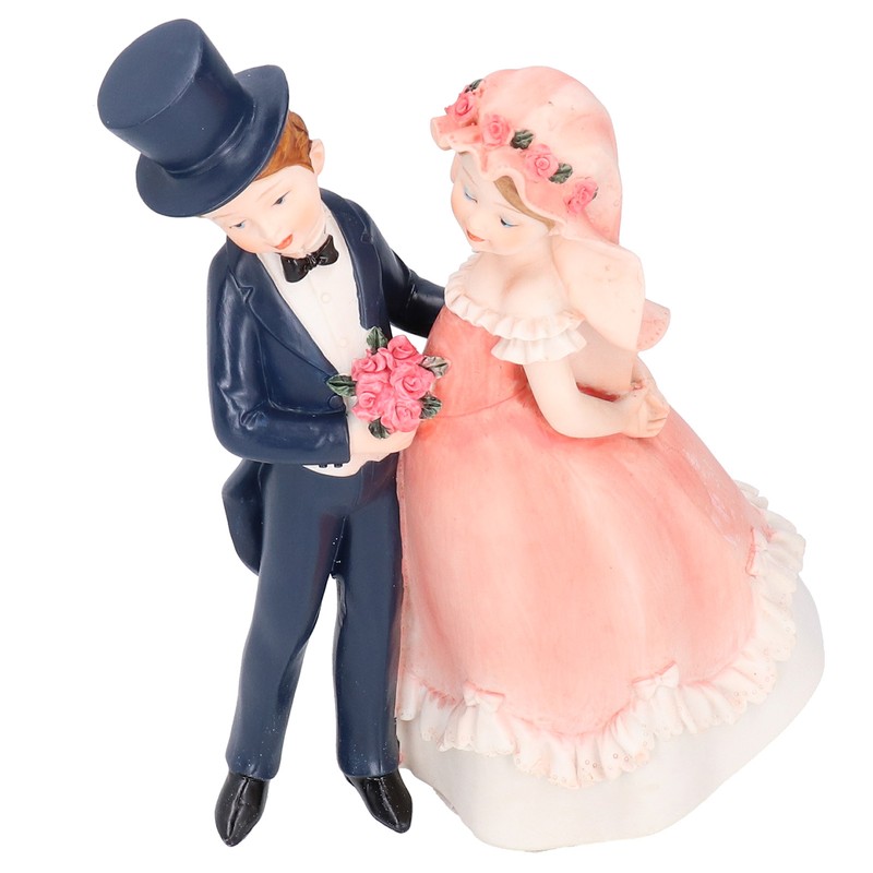 European Style Couple Craft Figurine Resin Craftwork Table Ornaments Home