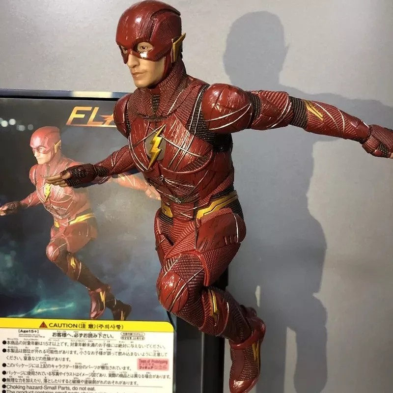 Crazy Toys Figura De Colección Flash De Ezra Miller Estatua