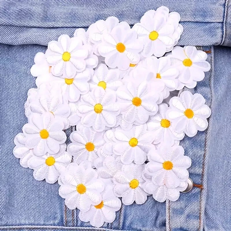 1 pcs IRON ON PATCH APPLIQUE DAISY 1 1/2" white/