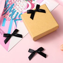 HJZHII Pack of 100 Black Bows Decoration, 4.3 x 4.3 cm Black Bow, Satin Bows Small Bows Made of Satin Ribbon, Flowers Appliques, DIY Craft Decoration for Wedding, Christening, Communion, Scatter