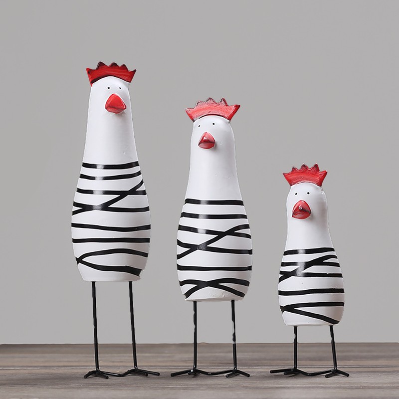 3Pcs Mediterranean Style Wooden Carved Chicken Set Collectable Figurine Showcase