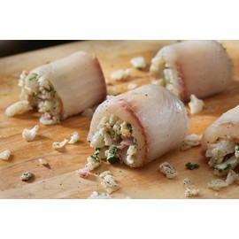 New York Steak & Seafood Stuffed White Sole Fillets - Premium White Sole Fillets Stuffed with a Delicious Blend of By Scallops, Atlantic Rock Crabmeat and Bread Crumbs (8 Stuffed Sole 5 oz.)