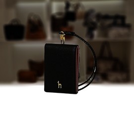Hazzys (신세계센텀점)블랙 가죽 퍼피 배색 목걸이형 카드지갑 HIHO4F603BK (Shiinsegae Centum City) Black Leather Puppy Color Block Necklace Card Wallet HIHO4F603BK