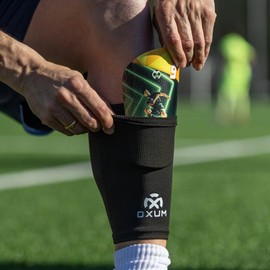 OXUM - Shin Pad Holder - Non-Slip Shin Pad Holder for Children and Adults - Shin Pad Socks - Colour Green Size M