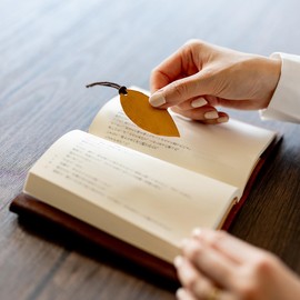 Lurverri Bookmark, Bookmark, Leaves Italian Leather, Genuine Leather, Bookmark, Bookmark, Bookmark, Stylish, Leaf Bookmark, Stationery, Daily Goods, Realistic Ornament, Gift, 3 Color Set