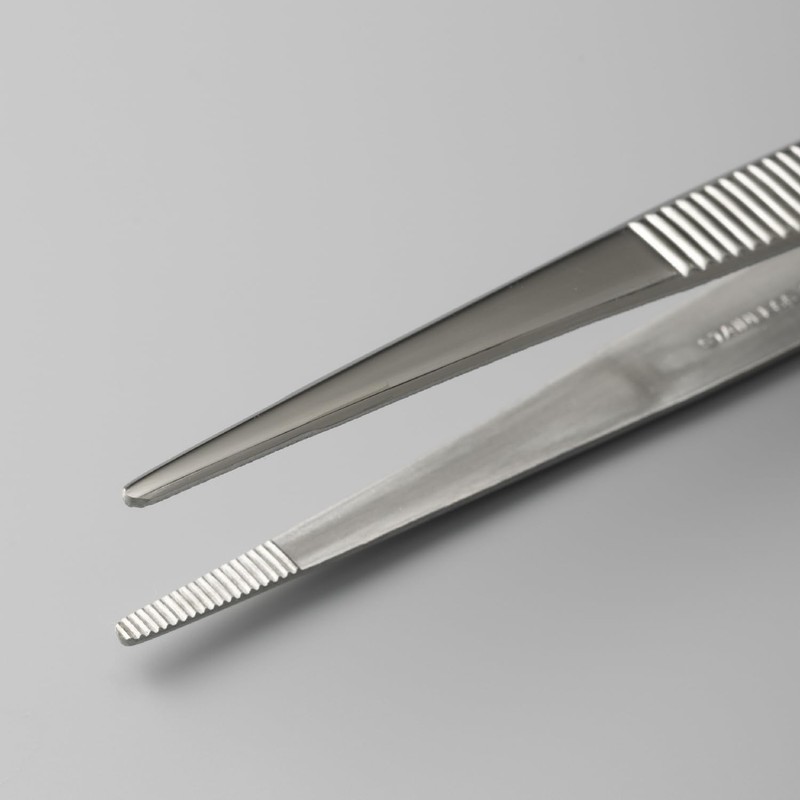 Kai Tweezers