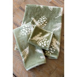 Carstens, Inc. Pinecone Rustic Décor Bath Towel