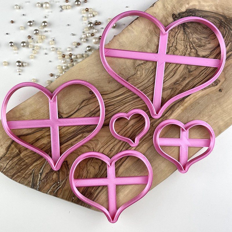 LissieLou Rounded Heart Shape Icing Fondant Cookie Cutter - 7cm
