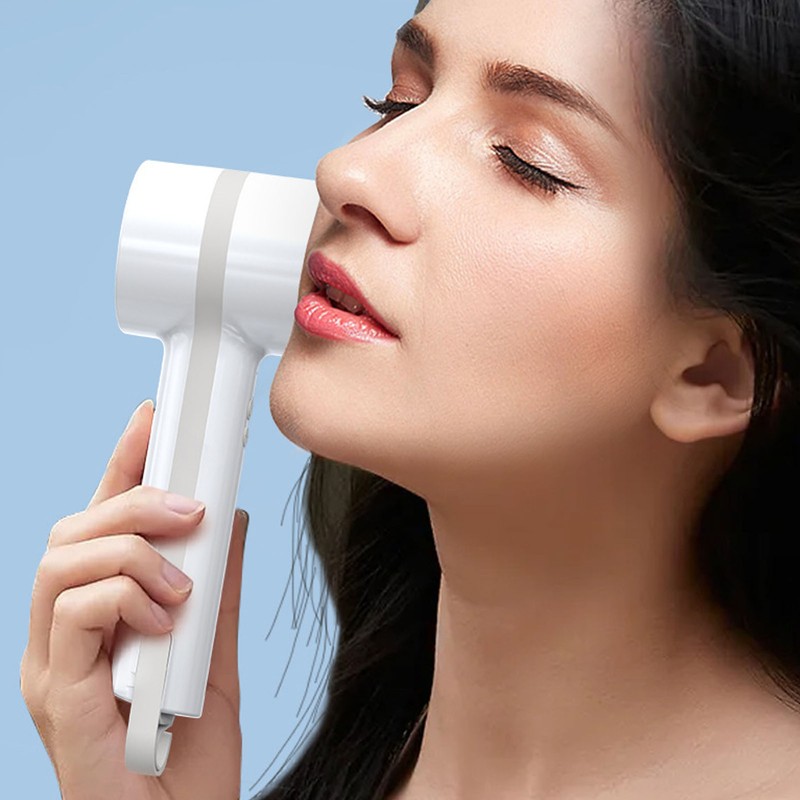 Handheld Cooling Fan USB Rechargeable Semiconductor Refrigeration Hand Fan with