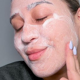 Dermalogica Daily Microfoliant - Exfoliator Facial Scrub Powder - Achieve Brighter, Smoother Skin daily with Papaya Enzyme and Salicylic Acid