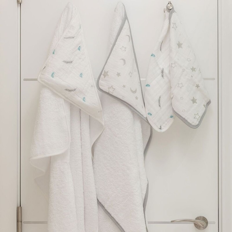 Petite Piccolo Super-soft Muslin Hooded Baby Towel and Washcloth Set