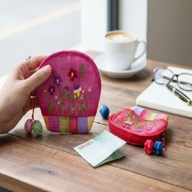 National Museum of Korea Goods Traditional Embroidery Coin Purse Mini Pouch Korean Souvenir I agree to third party delivery for foreigner gift delivery / 국립중앙박물관 굿즈 전통 자수 동전지갑 미니파우치 한국 기념품 외국인 선물 배송을 위한 제3자 제공에 동의합니다