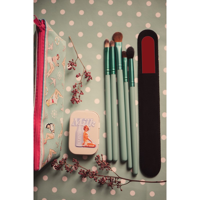 Full Colour Large Glass Nail File with Velvet Bag, Real