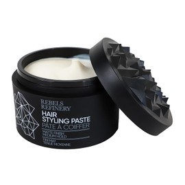 Rebels Refinery - Hair Styling Paste for Men - Cera para Peinar para Hombre - Fijación Media - Terminado Mate - Agrega Textura y Grosor al Cabello Delgado - Fórmula Base Agua - 105 gr