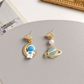 AIANFU Cute Astronaut Earrings Asymmetrical Cloud Planet Design Elegant Space Theme Jewelry for Women Gifts