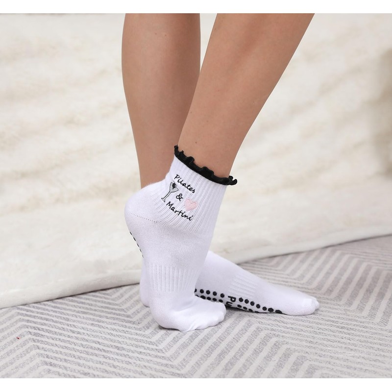 Puedizux Women Cute Pilates Socks Grip Crew Yoga Socks Ruffle