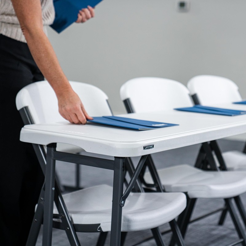 Lifetime 6-Foot Seminar Table, Commercial