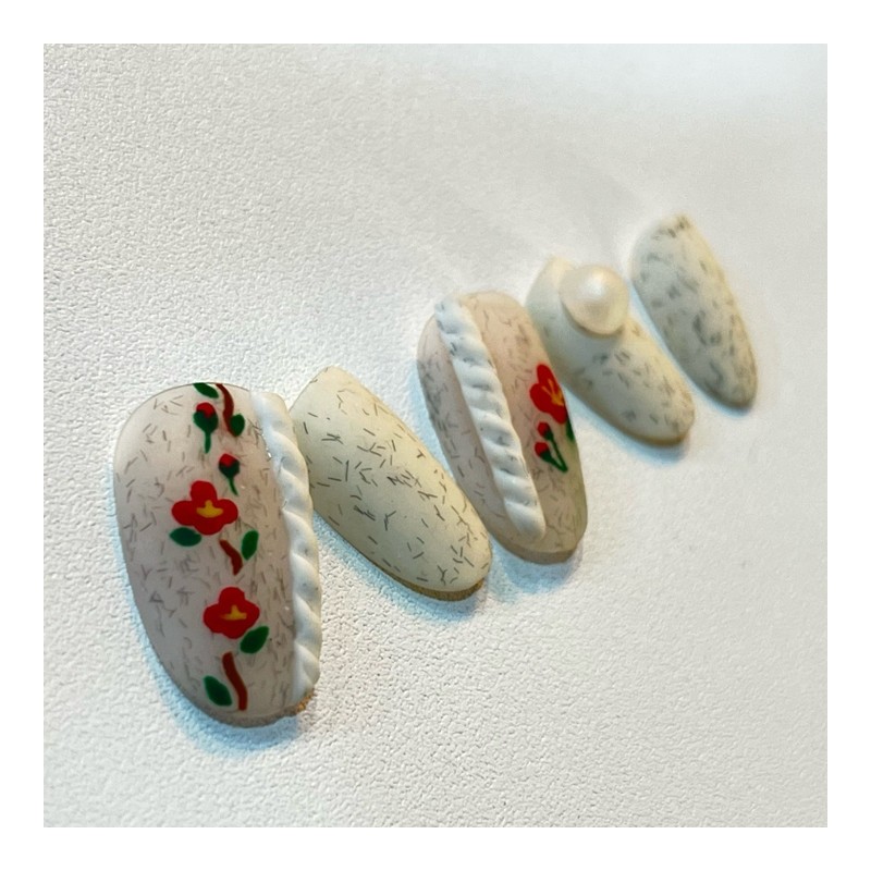 Camellia InnitHandmade Nail Tips - Short Almond / 동백이니트수제네일팁 -