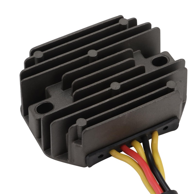 GOOFIT Voltage Regulator Rectifier Replacement for Suzuki Boulevard S40 2005-2019