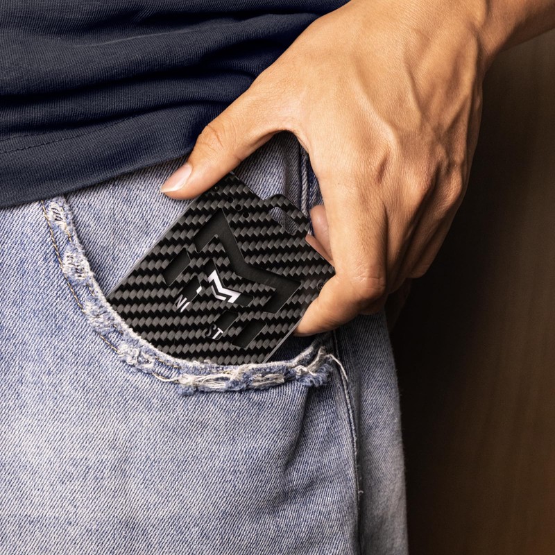 MNGARISTA Badge Holder Carbon Fiber: 0.91oz Lightweight ID Card Holder