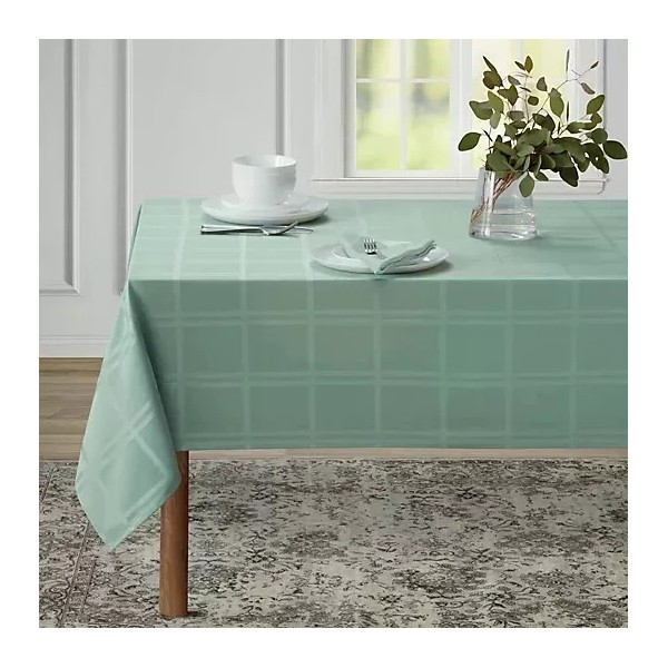 Wamsutta NWT Wamsutta 52-Inch x 70-Inch Oblong Microfiber Spill-Proof Tablecloth