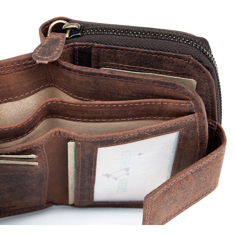 Natural Brown Bifold Designed Genuine Leather Wallet Green Valley