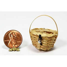 International Miniatures Dollhouse Miniature Picnic Basket with Lid