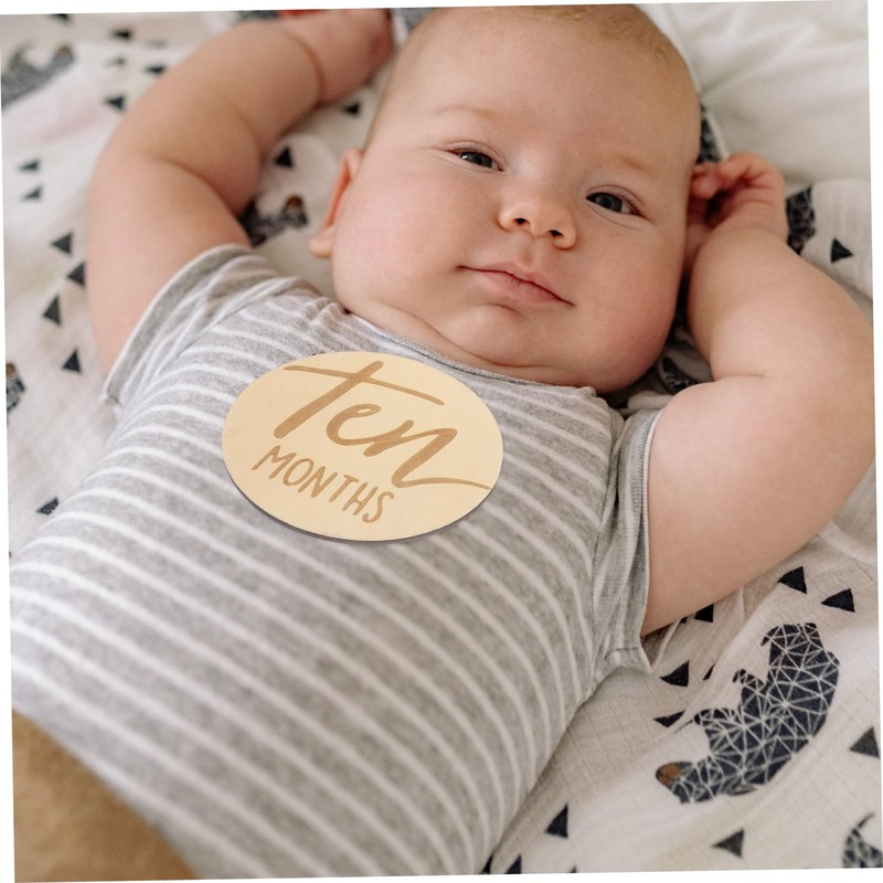 Kisangel 6 pcs Wooden Monthly Milestone Markers Double Sided Growth