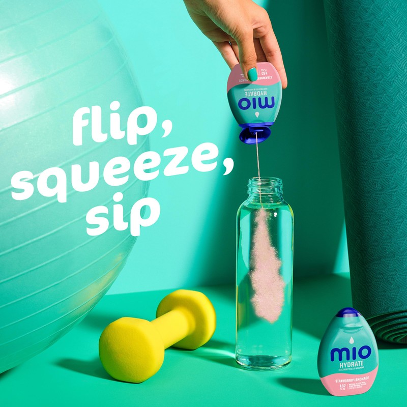 mio Hydrate Strawberry Lemonade Flavored with other natural flavor Liquid