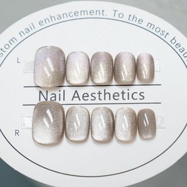 JUSTOTRY Pack of 24 Cat Eye Nails for Sticking, Short, White and Silver Square Press On Nails Pattern, Glossy Artificial Nails, Fake Nails, Medium, French Cateye Square Fingernails, Artificial Nails