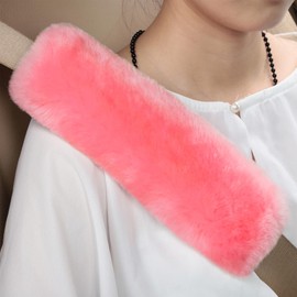 ROYAGO Soft Genuine Sheepskin Wool Auto Seat Belt Cover Seatbelt Shoulder Pad for a More Comfortable Driving, Compatible with All Cars(Pink)