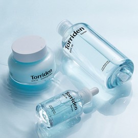 토리든 [3종세트] 다이브인 히알루론산 세럼50ml+토너300ml+수딩크림100ml+(멀티패드 2매입X2개+다이브인 마스크2매) [3 Piece Set] Dive In Hyaluronic Acid Serum 50ml + Toner 300ml + Soothing Cream 100ml + (Multi Pads 2 sheets x 2 packs + Dive In Mask 2 sheets)
