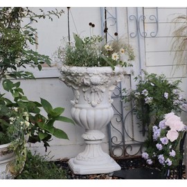 Shlinnuo 22" Planters for Outdoor Plants- Vintage Roman Relief Magnesium Oxide Outdoor Flower Pots, Decorative Large Urn Planter, Lightweight Garden Vase for Patio, Yard, Porch, Home Decor