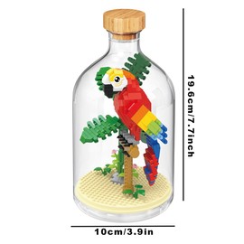 WiseHawk Kit of miniature blocks to assemble insects and small animals. Includes methacrylate bottle to protect the construction. Parrot