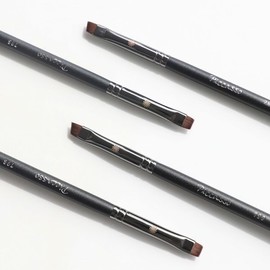 Picasso 피카소 798 플랫 + 799 엣지 아이라이너 브러쉬 세트(+ 반지 팔레트 증정) Picasso 798 Flat + 799 Edge Eyeliner Brush Set (+ Ring Palette Gift)