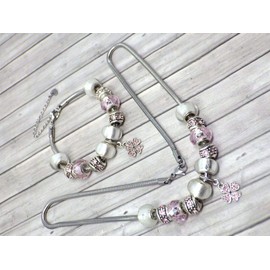 Thurcolas Edelstahl Thurcolas Damen Weiß und rosa Charms Schmuck Set Manhattan Modell mit Klee Anhänger Set mit Kristallen