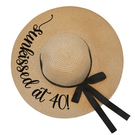 POSH SOIREE 'Sunkissed at 40' Sun Hat, Elegant Design for 40th Birthday, Ideal for Beach and Tropical Vacations, Stylish UV Protection, Perfect Gift for Women, Girlfriends, Mothers, Daughters, 1 Hat