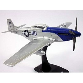 NewRay 1/48 WWII Plane Model Kit: NAA P-51 Mustang by NewRay