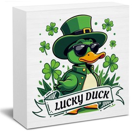 St. Patrick's Day Decorations, Lucky Duck Wooden Block Sign, Shamrock Decorations, St. Patrick's Day Home Decor for Desk Table Shelf, 5 X 5 Inches