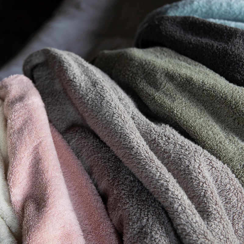 Sodateru Towel "feel" Bath Towel, Color: Fog Blue (Blue)