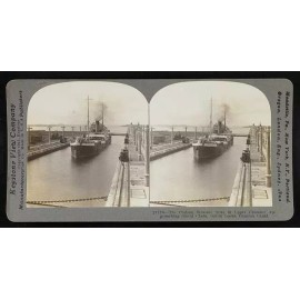 Special Label The Chilean steamer teno in upper chamber approaching guard chain, Gatun Locks