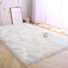 YIHAIC Faux Sheepskin Rug - Faux Fur Rug- Fluffy and Soft Faux Sheepskin Area Rug for Bedroom and Rooms Decor, Shaggy Rugs for Cozy Home Feel (White, 60 x 90cm)