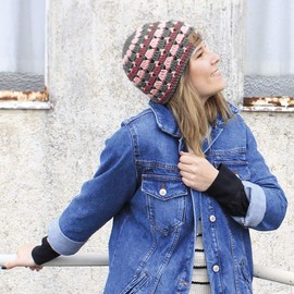 myboshi Yanai Hat Crochet Set Including No. 2 Wool, Needle and Instructions, Summer Hat, Crochet Pack, 85% Cotton, 15% Kapok Red with Crochet Hook