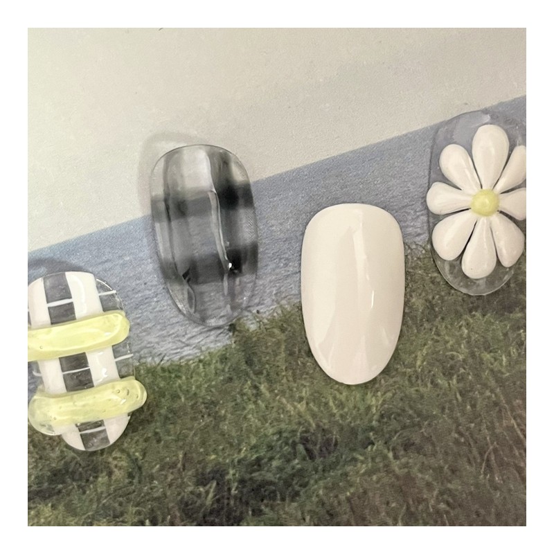 ˡᴬᴺᵀᶤˡ Spring daisy lump handmade nail tip - Short Oval
