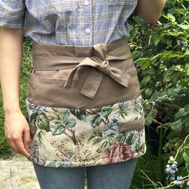 MILCIL Garden Apron for Woman, Gardening Florist Apron, Half Apron with 8 Pockets and 6 Strong Fabric Hangers for Tools or Gloves, Yellow