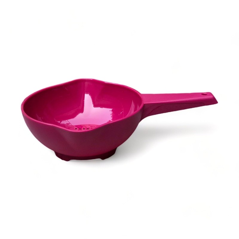 Tupperware 1 Quart Colander Strainer with Handle