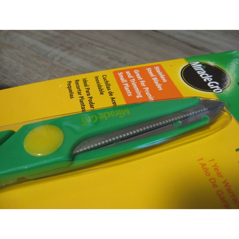 Miracle Gro 8" Lightweight Shears - Gardening Clippers Scissors Pruning
