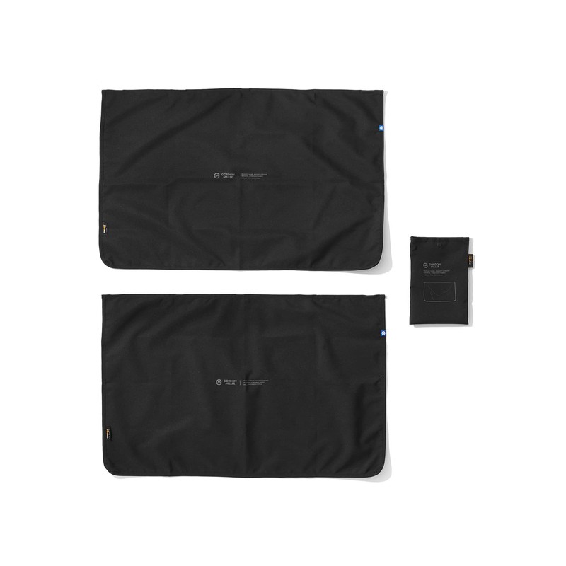GORDON MILLER 1709734 Car Cordura Magnet Curtain Black